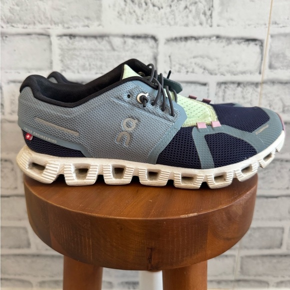 Women’s On Cloud blue, lime and lilac color block sneakers Size 7 - Picture 1 of 5